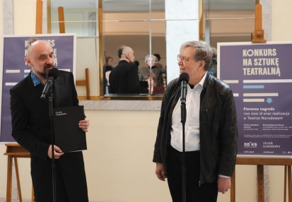 KONKURS NA SZTUKĘ TEATRALNĄ ogłoszony przez ZAiKS i Teatr Narodowy – konferencja prasowa: Jan Klata (dyrektor TN), Maciej Wojtyszko (sekretarz Sekcji Autorów Dzieł Dramatycznych ZAiKS-u). Fot. Marta Ankiersztejn